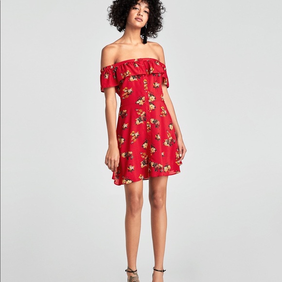 Zara Dresses & Skirts - ZARA off shoulder dolly floral dress